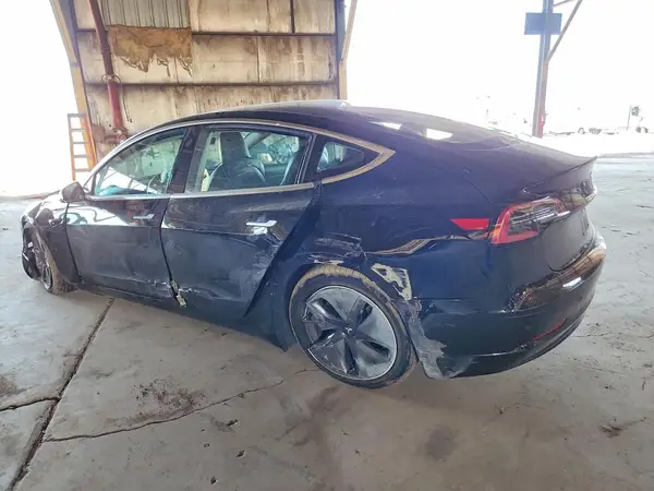 5YJ3E1EB4JF128002 2018 TESLA MODEL 3 - Image 2