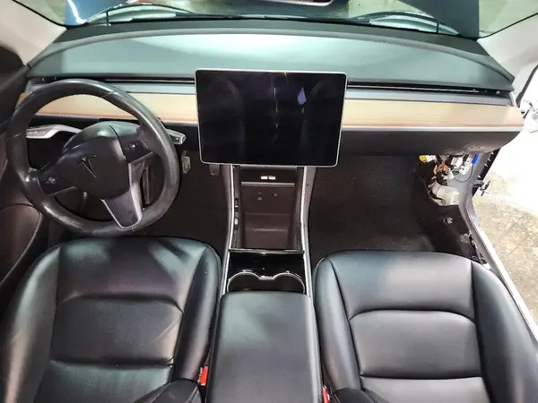 5YJ3E1EB4JF128548 2018 TESLA MODEL 3 - Image 8