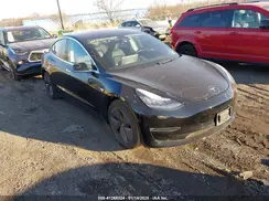 5YJ3E1EB4JF129764 2018 TESLA MODEL 3