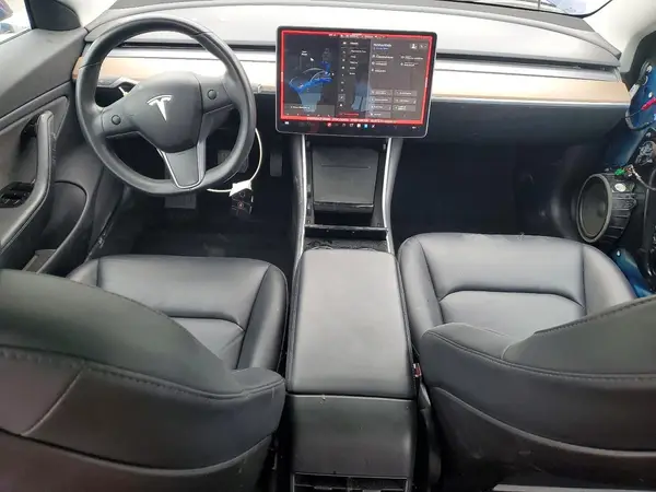 5YJ3E1EB4JF130283 2018 TESLA MODEL 3 - Image 8