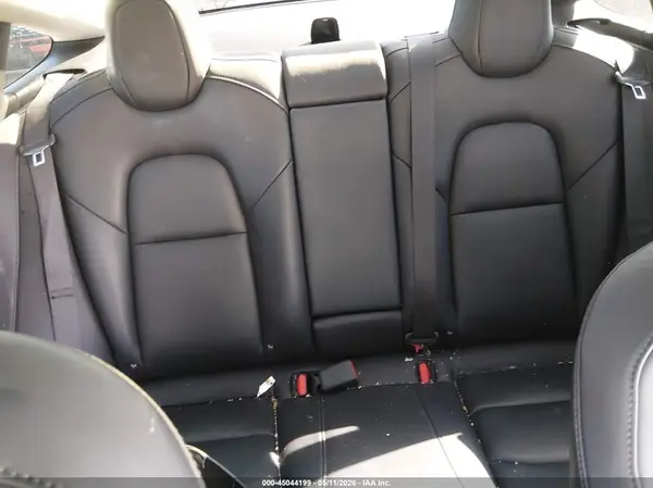 5YJ3E1EB4JF130879 2018 TESLA MODEL 3 - Image 8