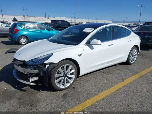 5YJ3E1EB4JF134348 2018 TESLA MODEL 3 - Image 2