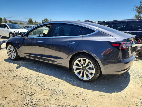 5YJ3E1EB4JF145382 2018 TESLA MODEL 3 - Image 2