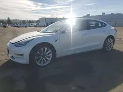 5YJ3E1EB4JF146712 2018 TESLA MODEL 3