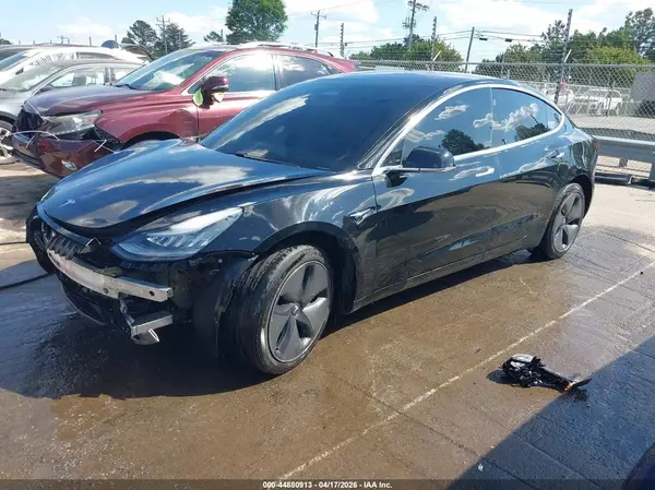5YJ3E1EB4JF150369 2018 TESLA MODEL 3 - Image 2
