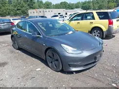 5YJ3E1EB4JF150677 2018 TESLA MODEL 3