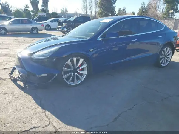5YJ3E1EB4JF180276 2018 TESLA MODEL 3 - Image 2