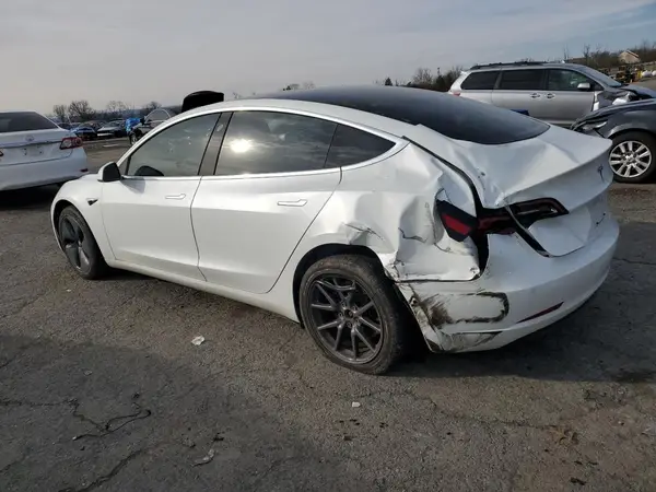 5YJ3E1EB4JF181427 2018 TESLA MODEL 3 - Image 2