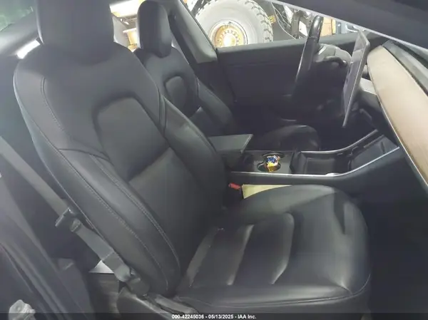 5YJ3E1EB4JF183758 2018 TESLA MODEL 3 - Image 8