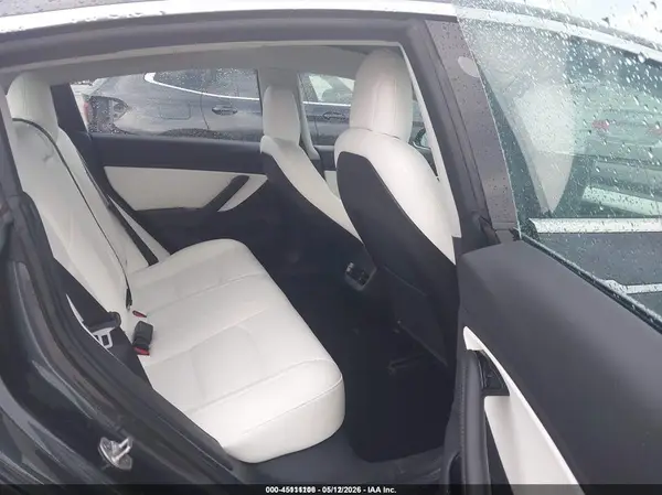 5YJ3E1EB4JF183940 2018 TESLA MODEL 3 - Image 8