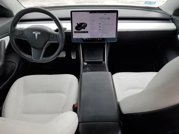 5YJ3E1EB4JF184313 2018 TESLA MODEL 3 - Image 8