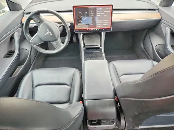 5YJ3E1EB4JF184683 2018 TESLA MODEL 3 - Image 8