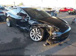 5YJ3E1EB4JF184747 2018 TESLA MODEL 3