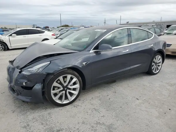 5YJ3E1EB4KF186970 2019 TESLA MODEL 3 - Image 1