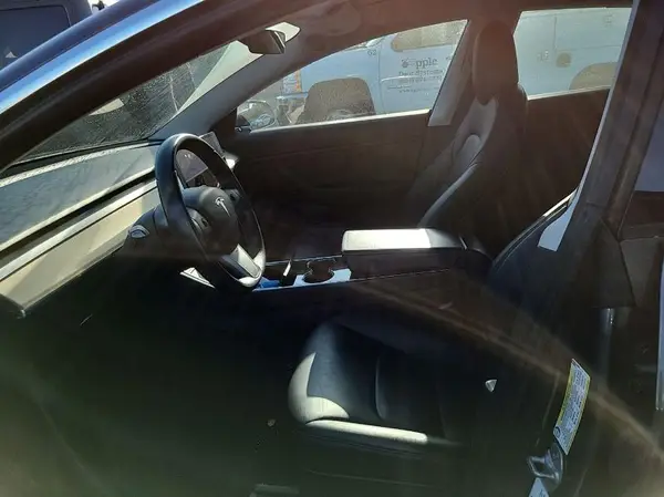 5YJ3E1EB4KF191828 2019 TESLA MODEL 3 - Image 1