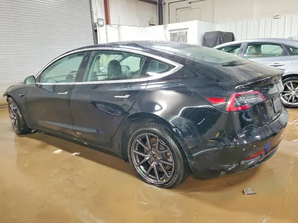 5YJ3E1EB4KF193479 2019 TESLA MODEL 3 - Image 2