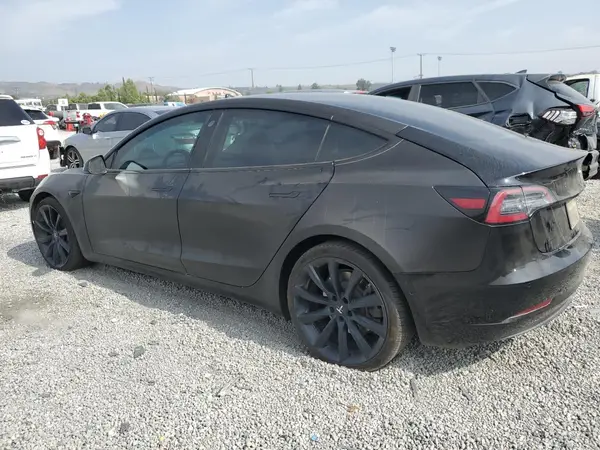 5YJ3E1EB4KF193532 2019 TESLA MODEL 3 - Image 2