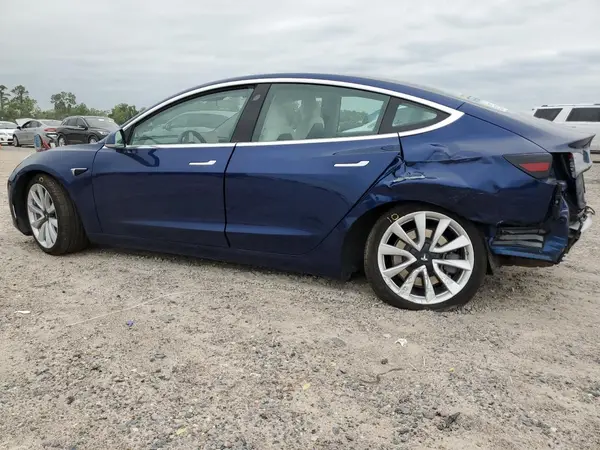 5YJ3E1EB4KF195443 2019 TESLA MODEL 3 - Image 2