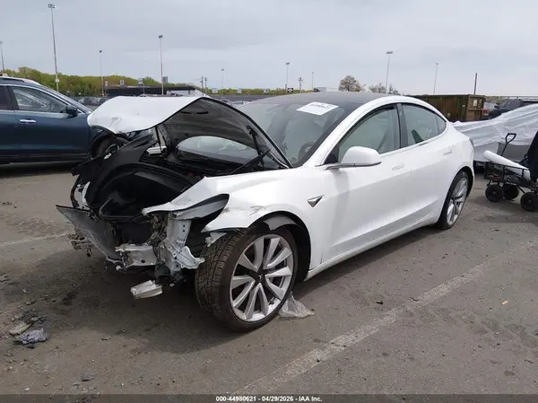 5YJ3E1EB4KF195734 2019 TESLA MODEL 3 - Image 2