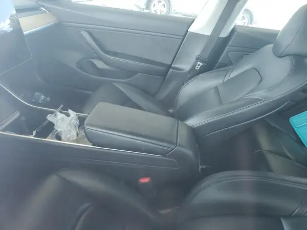 5YJ3E1EB4KF209986 2019 TESLA MODEL 3 - Image 8