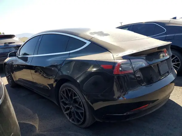 5YJ3E1EB4KF211995 2019 TESLA MODEL 3 - Image 2