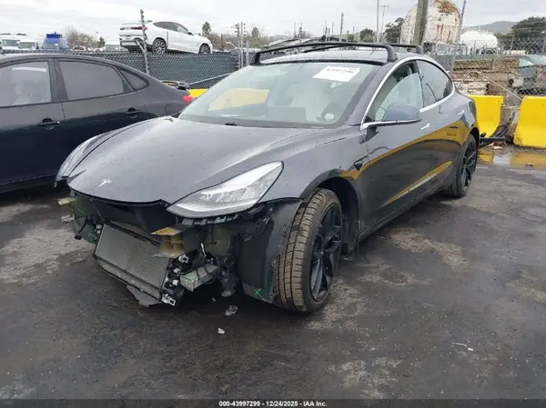 5YJ3E1EB4KF213701 2019 TESLA MODEL 3 - Image 2