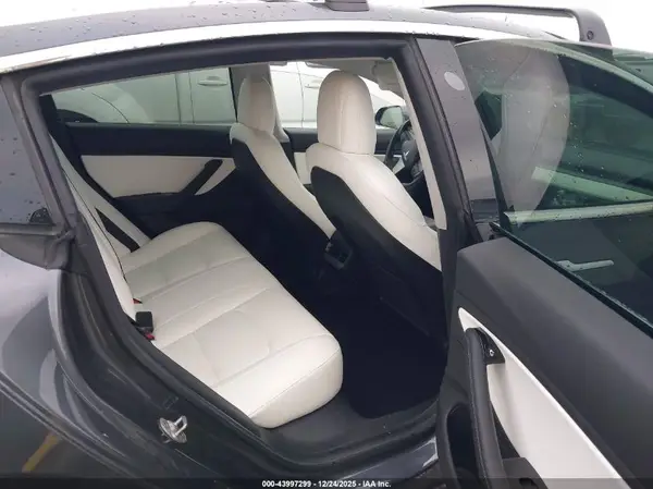 5YJ3E1EB4KF213701 2019 TESLA MODEL 3 - Image 8