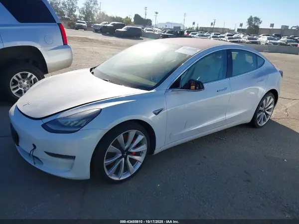 5YJ3E1EB4KF231809 2019 TESLA MODEL 3 - Image 2