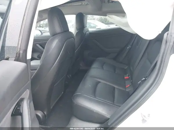 5YJ3E1EB4KF359595 2019 TESLA MODEL 3 - Image 8