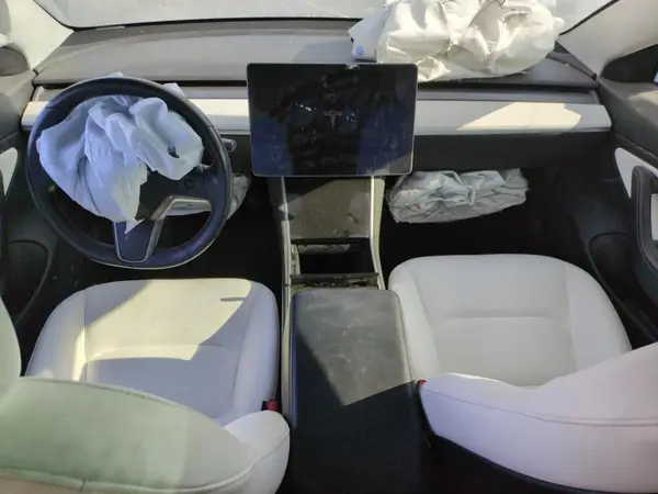 5YJ3E1EB4KF365946 2019 TESLA MODEL 3 - Image 8