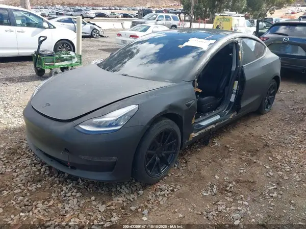 5YJ3E1EB4KF384982 2019 TESLA MODEL 3 - Image 2