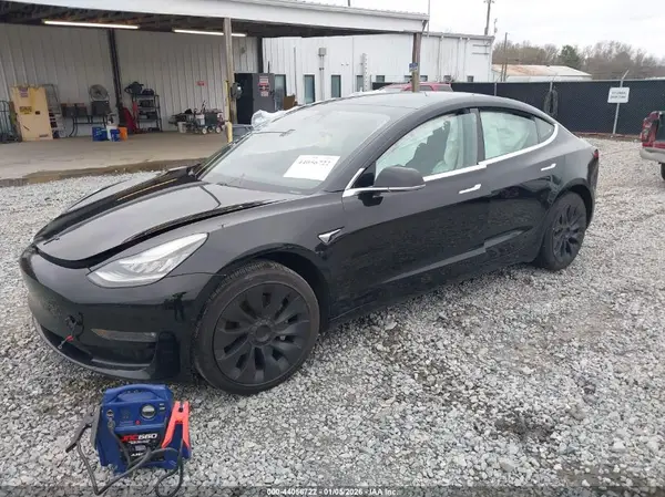 5YJ3E1EB4KF385100 2019 TESLA MODEL 3 - Image 2