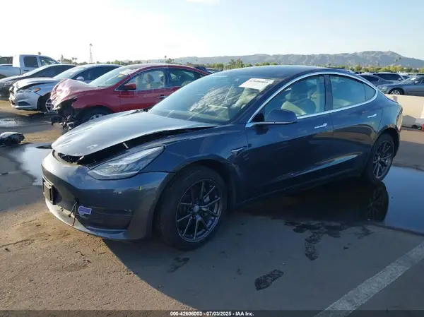 5YJ3E1EB4KF386067 2019 TESLA MODEL 3 - Image 2