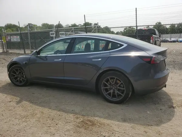 5YJ3E1EB4KF386196 2019 TESLA MODEL 3 - Image 2