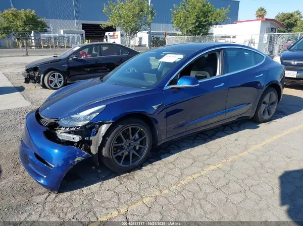 5YJ3E1EB4KF387381 2019 TESLA MODEL 3 - Image 2