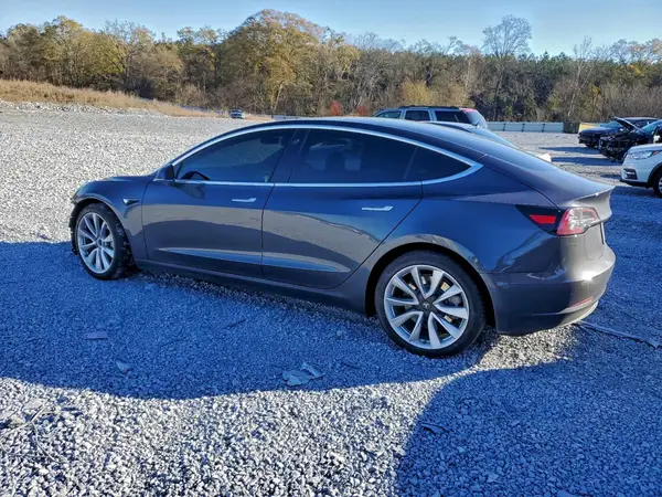 5YJ3E1EB4KF389258 2019 TESLA MODEL 3 - Image 2