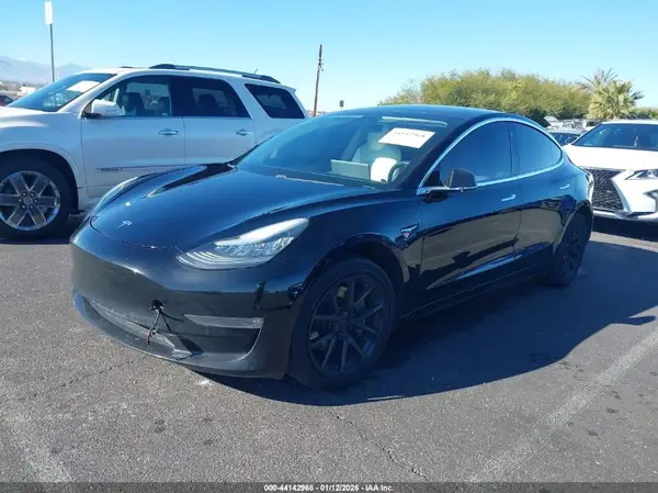 5YJ3E1EB4KF390541 2019 TESLA MODEL 3 - Image 2
