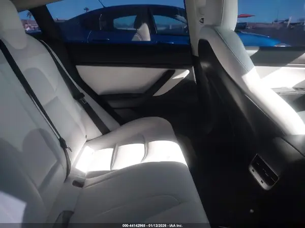 5YJ3E1EB4KF390541 2019 TESLA MODEL 3 - Image 8