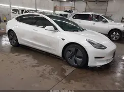 5YJ3E1EB4KF391219 2019 TESLA MODEL 3