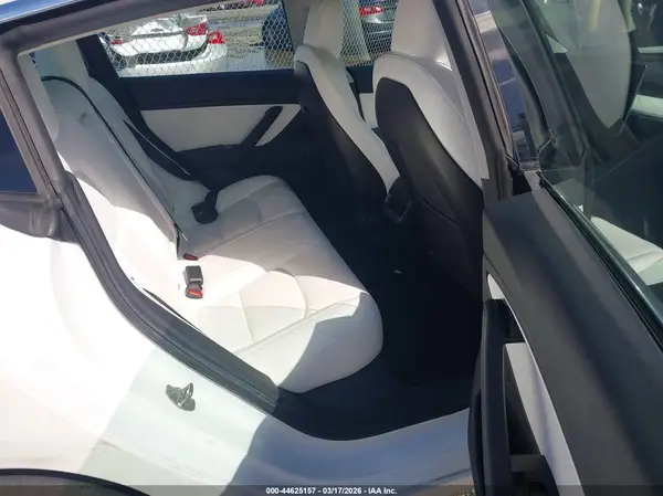 5YJ3E1EB4KF391351 2019 TESLA MODEL 3 - Image 8
