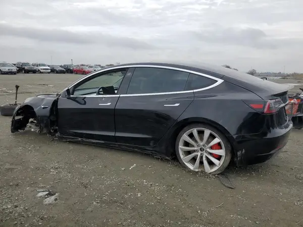 5YJ3E1EB4KF393262 2019 TESLA MODEL 3 - Image 2