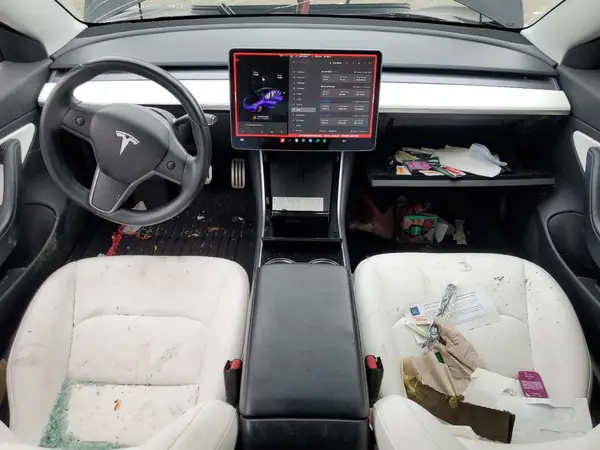 5YJ3E1EB4KF393262 2019 TESLA MODEL 3 - Image 8