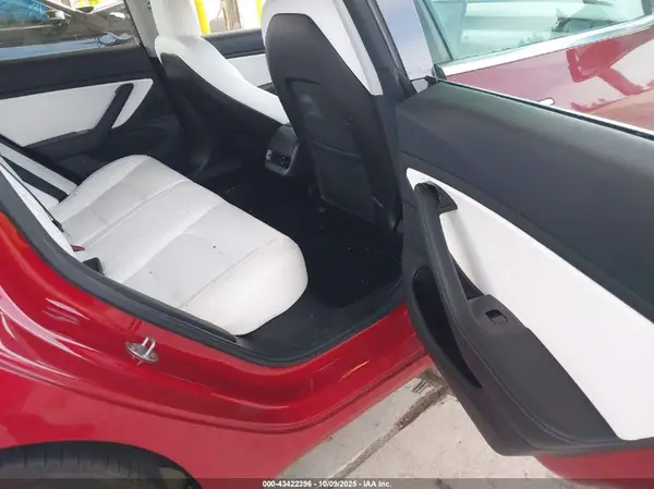 5YJ3E1EB4KF407273 2019 TESLA MODEL 3 - Image 8