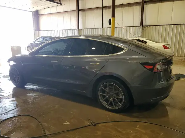 5YJ3E1EB4KF408164 2019 TESLA MODEL 3 - Image 2