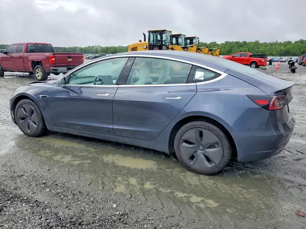 5YJ3E1EB4KF421383 2019 TESLA MODEL 3 - Image 2