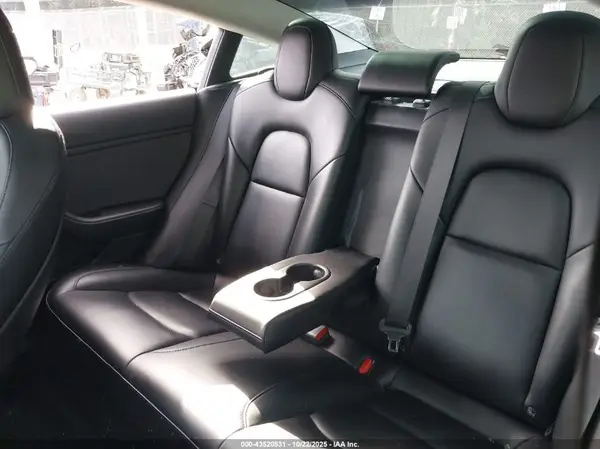 5YJ3E1EB4KF434635 2019 TESLA MODEL 3 - Image 8