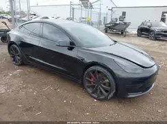 5YJ3E1EB4KF438832 2019 TESLA MODEL 3