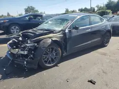 5YJ3E1EB4KF451659 2019 TESLA MODEL 3
