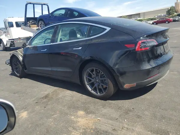5YJ3E1EB4KF451659 2019 TESLA MODEL 3 - Image 2