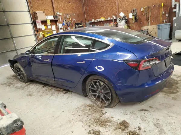 5YJ3E1EB4KF452827 2019 TESLA MODEL 3 - Image 2
